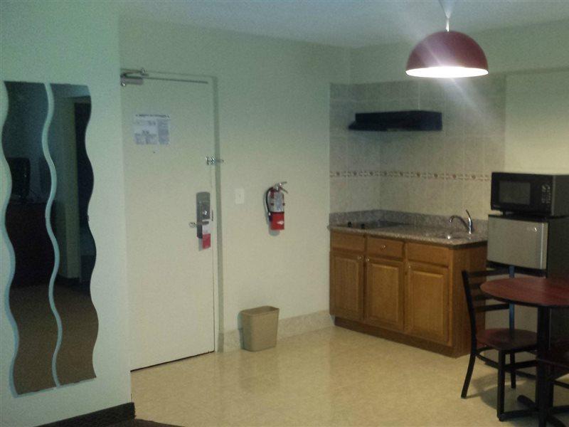Ramada By Wyndham Rockaway Hotel Exterior foto