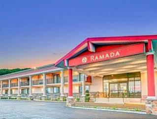 Ramada By Wyndham Rockaway Hotel Exterior foto
